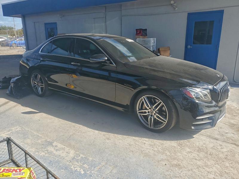 Photo 4 from auction – 2018 MERCEDES-BENZ E 300 with VIN WDDZF4JB8JA364343
