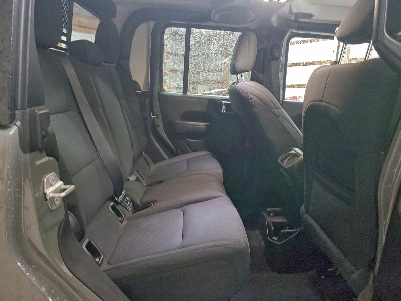 Photo 10 from auction – 2022 JEEP GLADIATOR with VIN 1C6HJTAG8NL130246