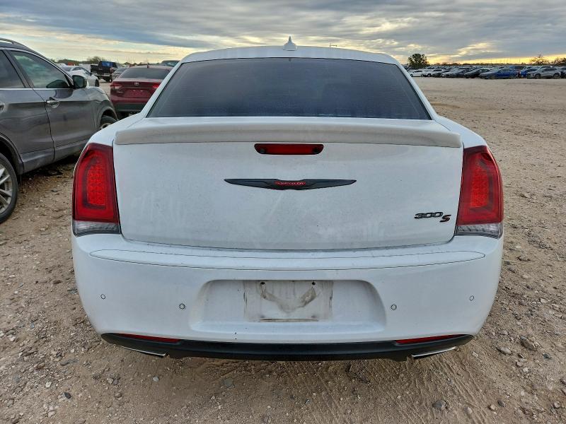 Photo 6 from auction – 2022 CHRYSLER 300 S with VIN 2C3CCABT1NH229781