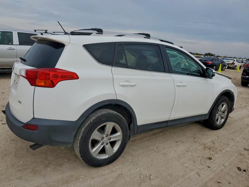 Photo 3 from auction – 2014 TOYOTA RAV4 XLE with VIN 2T3WFREV7EW109463