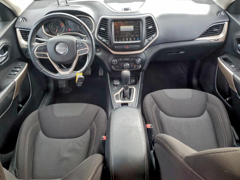 Photo 8 from auction – 2017 JEEP CHEROKEE L with VIN 1C4PJMCS5HD213739