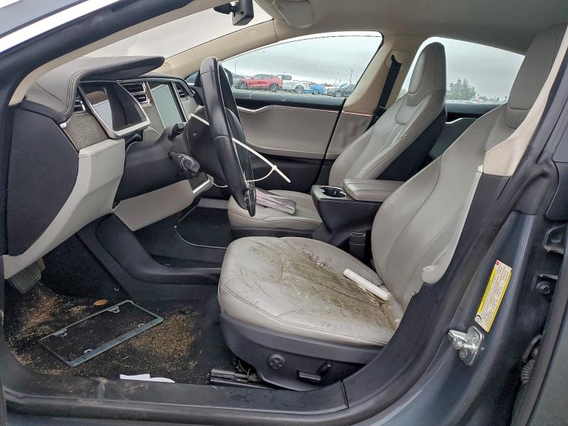 Photo 7 from auction – 2013 TESLA MODEL S with VIN 5YJSA1CG5DFP03623
