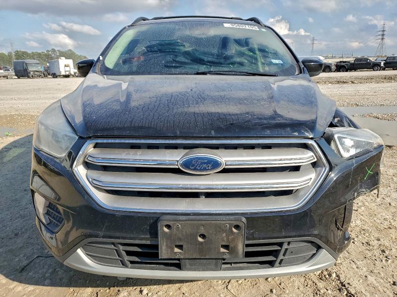 Photo 5 from auction – 2019 FORD ESCAPE SE with VIN 1FMCU0GD3KUA53597