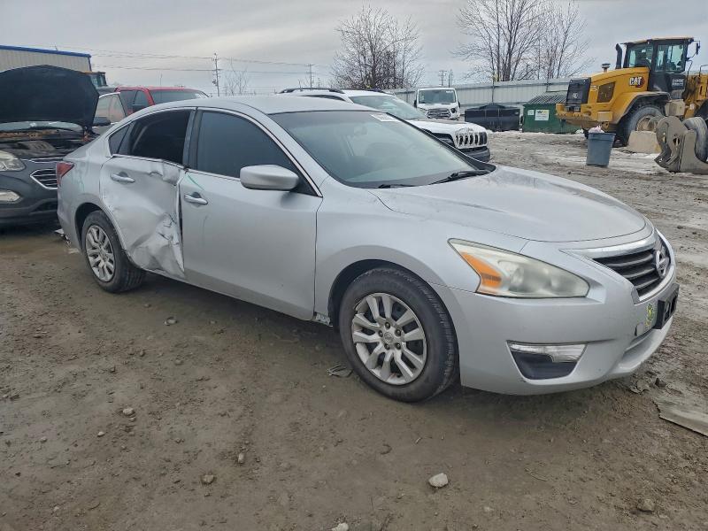 Photo 4 from auction – 2015 NISSAN ALTIMA 2.5 with VIN 1N4AL3AP4FC424156
