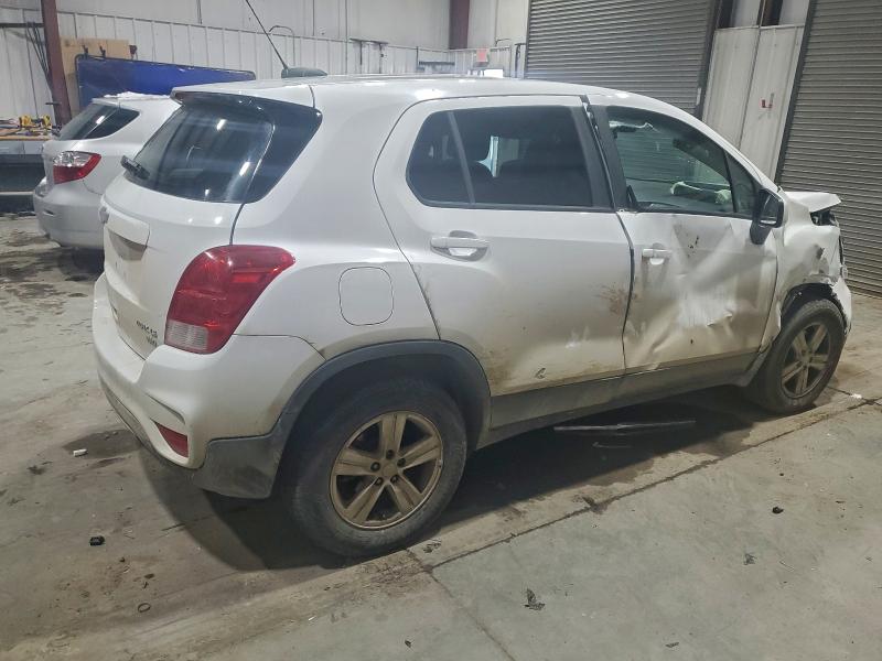 Photo 3 from auction – 2017 CHEVROLET TRAX LS with VIN 3GNCJNSB9HL226551