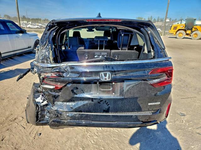 Photo 6 from auction – 2025 HONDA ODYSSEY TO with VIN 5FNRL6H82SB041682