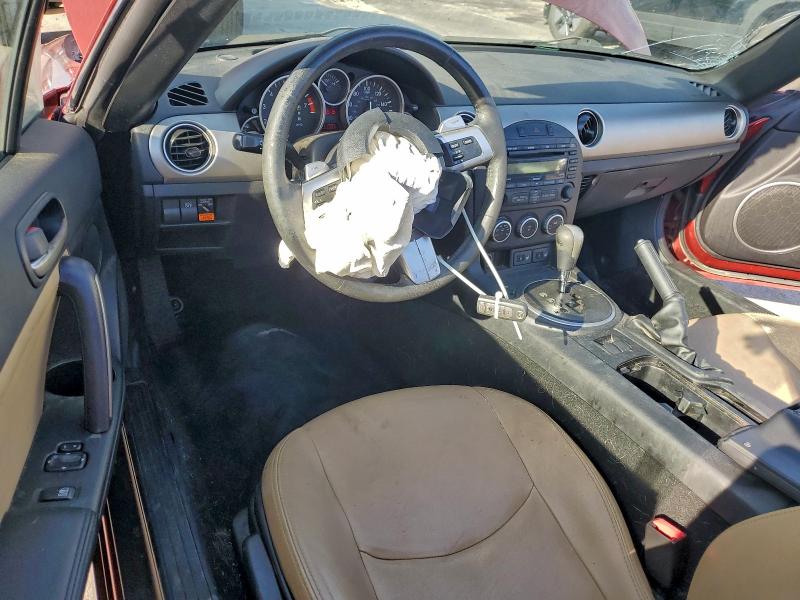 Photo 8 from auction – 2011 MAZDA MX-5 MIATA with VIN JM1NC2PF0B0213472