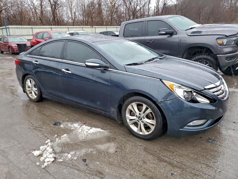 Photo 4 from auction – 2012 HYUNDAI SONATA SE with VIN 5NPEC4AC5CH456208