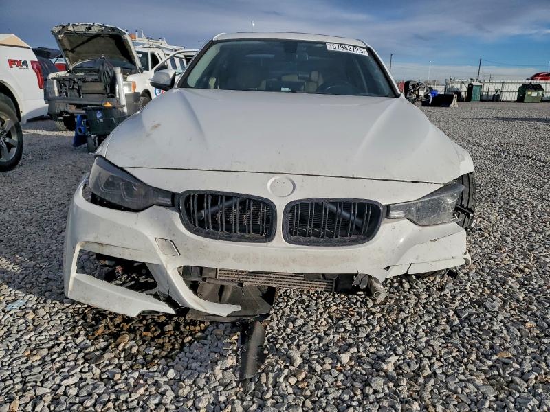 Photo 5 from auction – 2013 BMW 320I with VIN WBA3C3C54DF981043