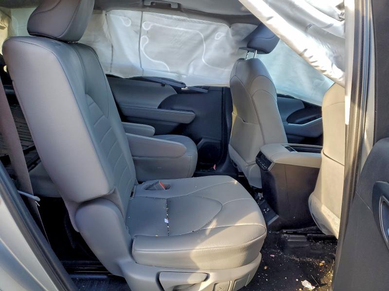 Photo 11 from auction – 2020 TOYOTA HIGHLANDER with VIN 5TDGZRBH8LS513171