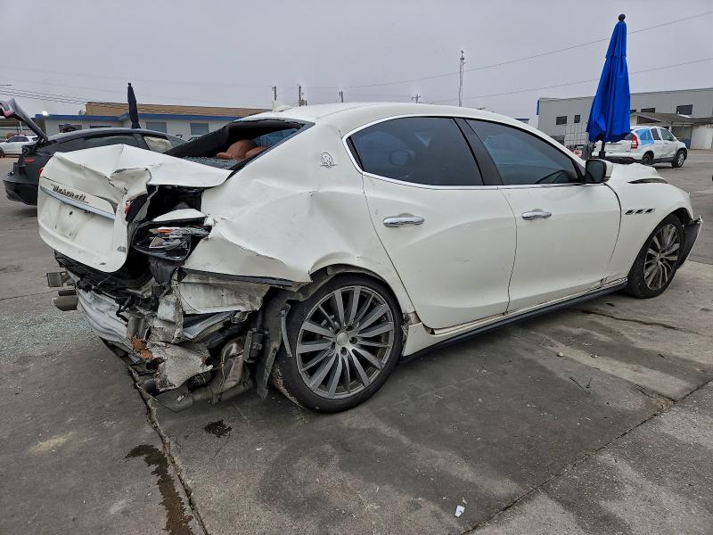 Photo 3 from auction – 2016 MASERATI GHIBLI with VIN ZAM57XSA1G1179441