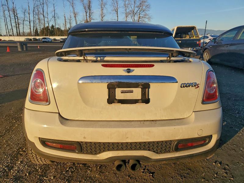 Photo 6 from auction – 2014 MINI COOPER COU with VIN WMWSX3C56ET772969
