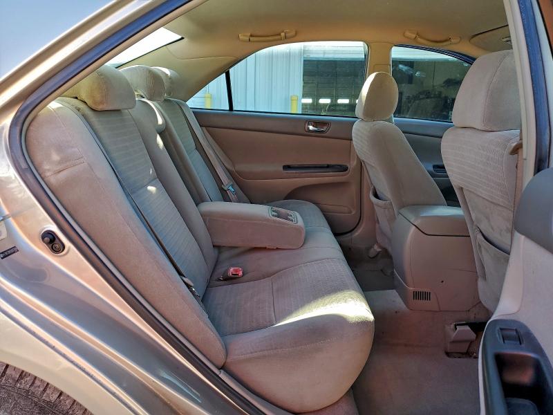 Photo 10 from auction – 2005 TOYOTA CAMRY LE with VIN 4T1BE32K45U077699