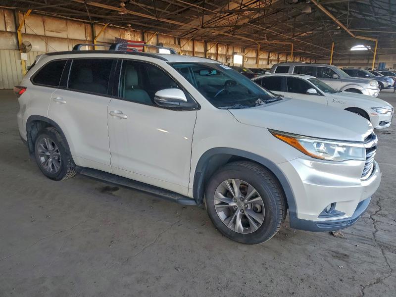 Photo 4 from auction – 2015 TOYOTA HIGHLANDER with VIN 5TDKKRFH4FS093020