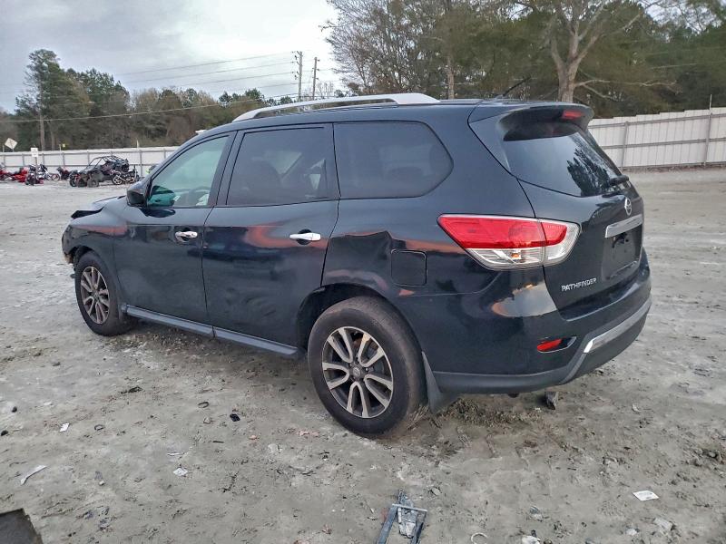 Photo 2 from auction – 2015 NISSAN PATHFINDER with VIN 5N1AR2MN3FC669670