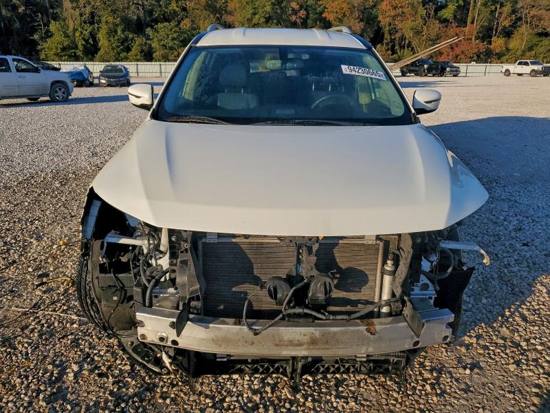 Photo 5 from auction – 2017 NISSAN PATHFINDER with VIN 5N1DR2MN9HC671262