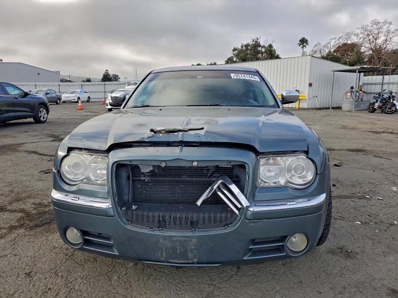 Photo 5 from auction – 2005 CHRYSLER 300C with VIN 2C3AA63H95H615675