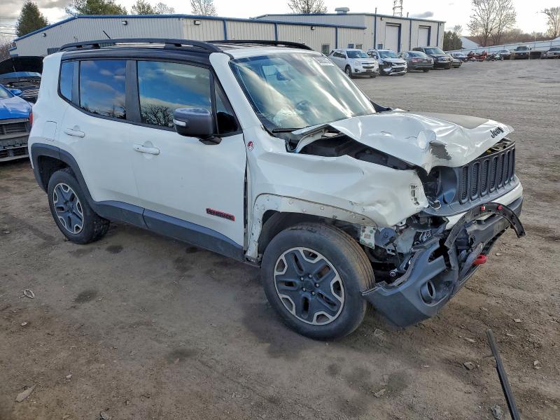 Photo 4 from auction – 2016 JEEP RENEGADE T with VIN ZACCJBCT2GPC74462