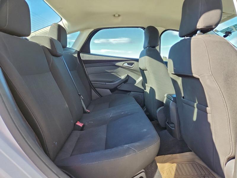 Photo 10 from auction – 2016 FORD FOCUS SE with VIN 1FADP3F21GL249784