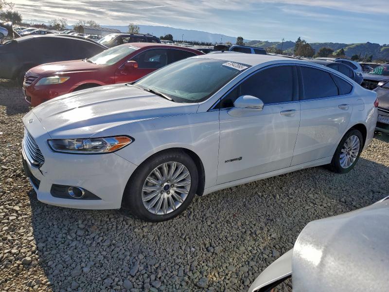 FORD FUSION SE 2014 with VIN 3FA6P0LU8ER178109 - Photo from auction