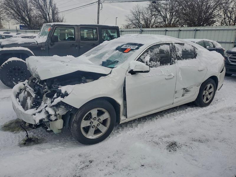 CHEVROLET MALIBU 2015 with VIN 1G11C5SL1FF269526 - Photo from auction