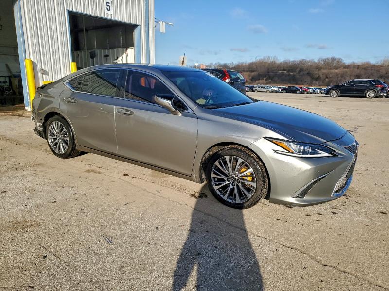 Photo 4 from auction – 2019 LEXUS ES 350 with VIN 58ABZ1B18KU026601