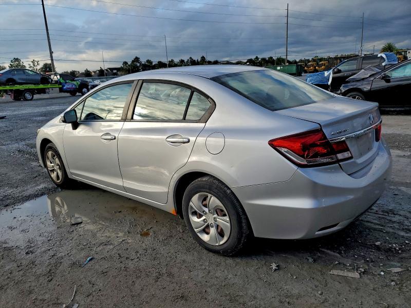 Photo 2 from auction – 2015 HONDA CIVIC LX with VIN 19XFB2F51FE076782