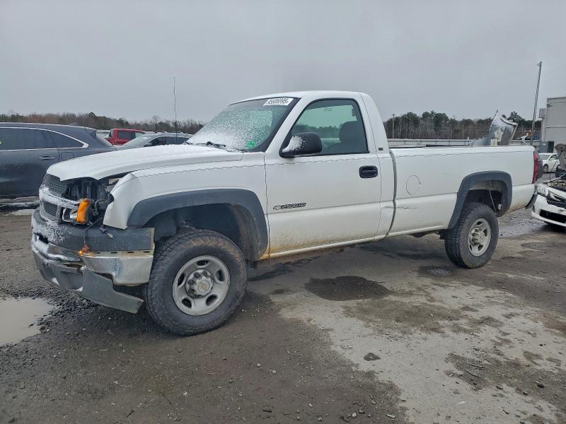 CHEVROLET SILVERADO 2004 with VIN 1GCHC24U84E291598 - Photo from auction