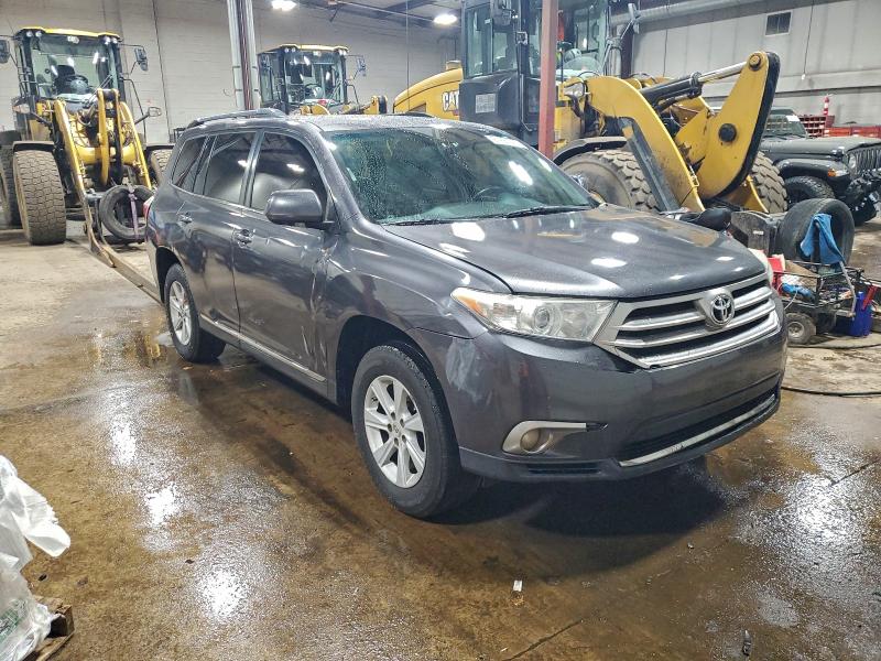 Photo 4 from auction – 2012 TOYOTA HIGHLANDER with VIN 5TDBK3EHXCS145017