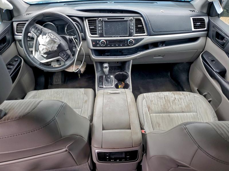 Photo 8 from auction – 2016 TOYOTA HIGHLANDER with VIN 5TDZKRFH7GS134949