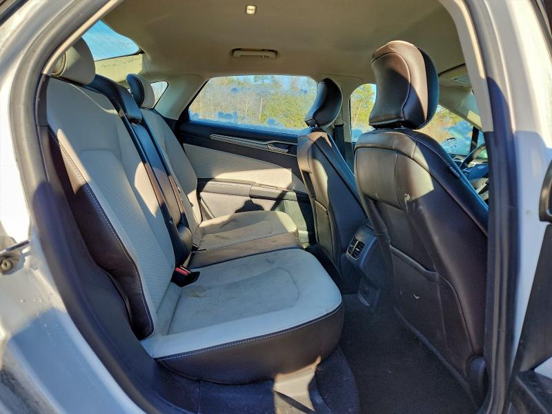 Photo 10 from auction – 2019 FORD FUSION SE with VIN 3FA6P0HD1KR281246