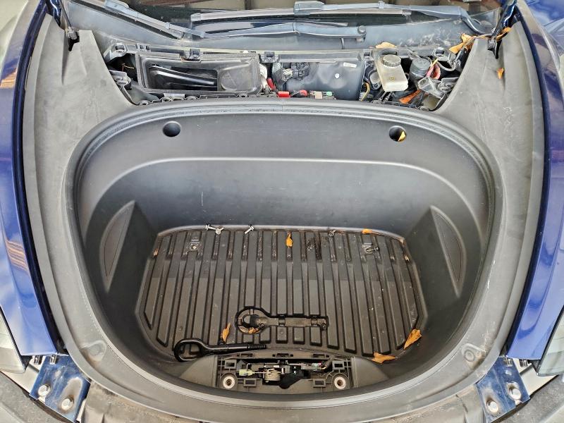 Photo 11 from auction – 2022 TESLA MODEL 3 with VIN 5YJ3E1EA3NF372267