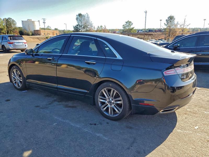 Photo 2 from auction – 2013 LINCOLN MKZ with VIN 3LN6L2GK8DR813625
