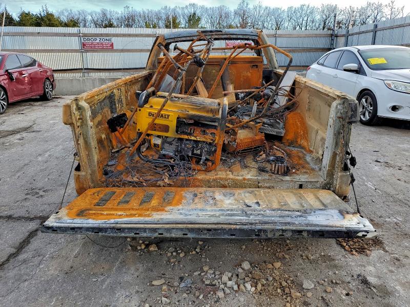Photo 6 from auction – 2006 FORD F150 with VIN 1FTRF12256NB33276