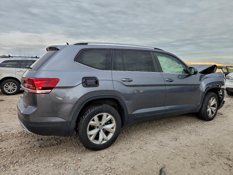 Photo 3 from auction – 2018 VOLKSWAGEN ATLAS SE with VIN 1V2LR2CA3JC549533