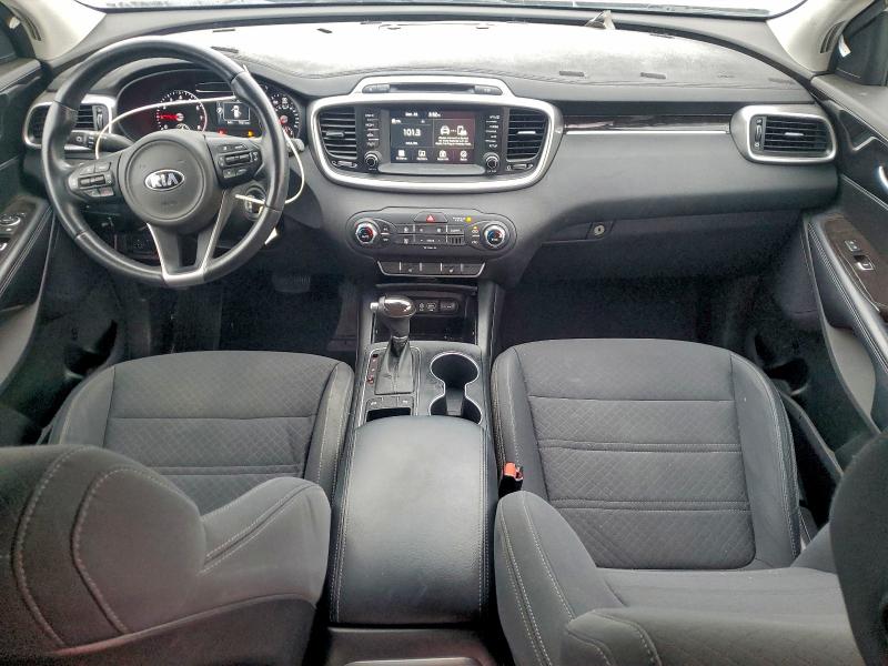 Photo 8 from auction – 2018 KIA SORENTO LX with VIN 5XYPG4A38JG347338