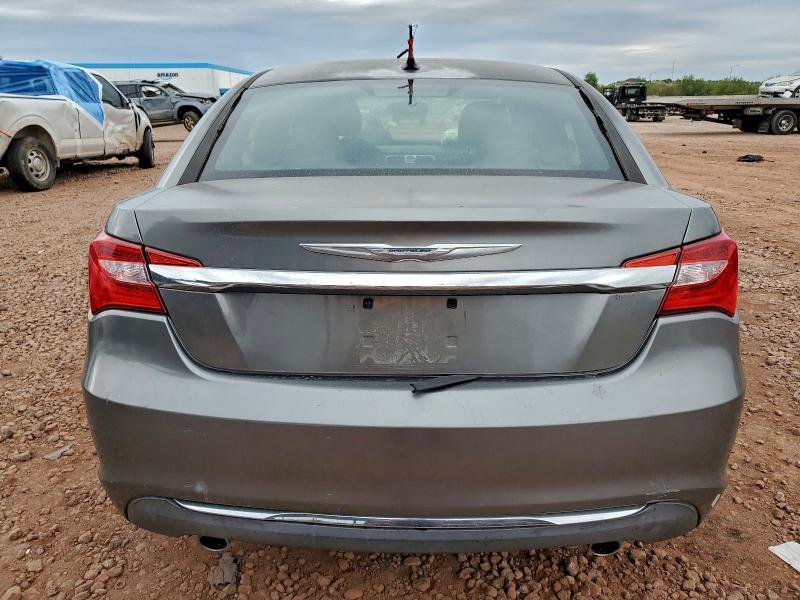 Foto 6 de la subasta – 2013 CHRYSLER 200 LX con VIN 1C3CCBAG0DN767727