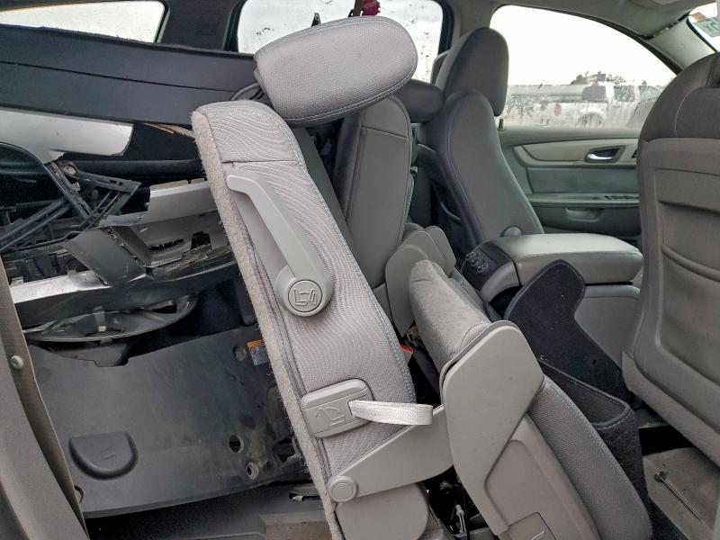Photo 11 from auction – 2017 CHEVROLET TRAVERSE L with VIN 1GNKRFED9HJ293262
