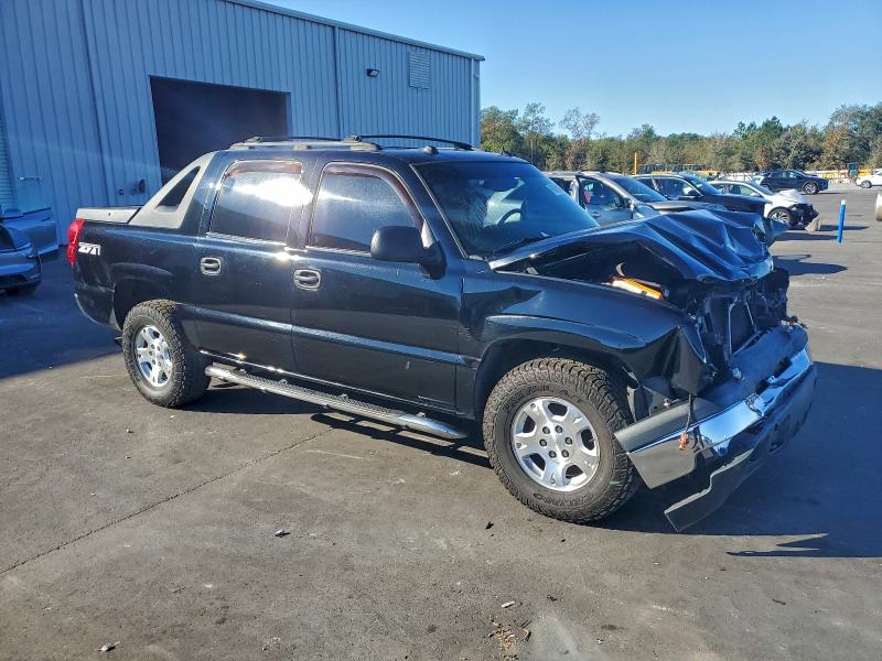 Photo 4 from auction – 2004 CHEVROLET AVALANCHE with VIN 3GNEK12T34G194996