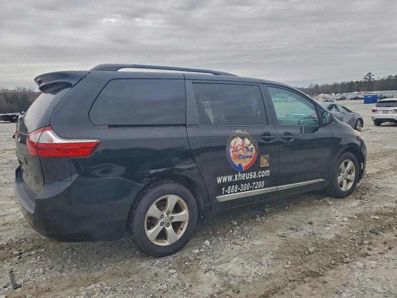 Photo 3 from auction – 2016 TOYOTA SIENNA LE with VIN 5TDKK3DC2GS756400