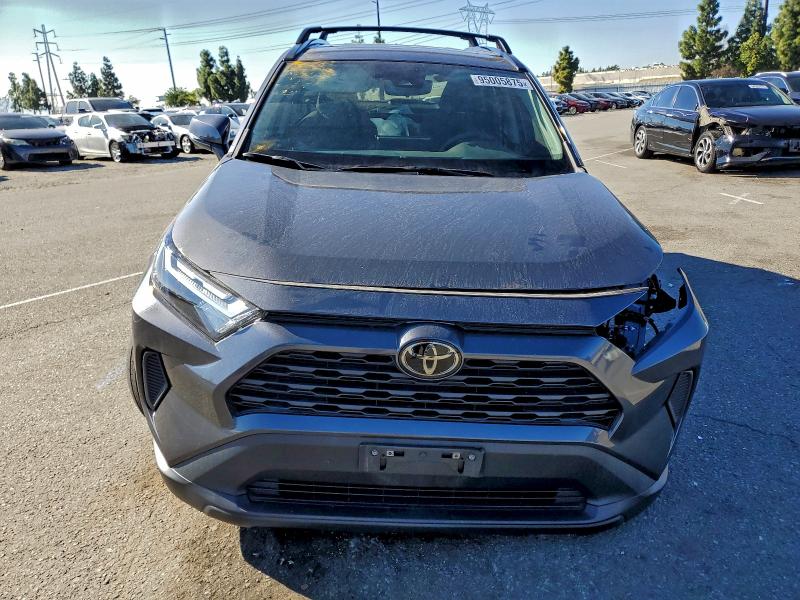 Photo 5 from auction – 2023 TOYOTA RAV4 XLE with VIN 2T3W1RFV2PC221900