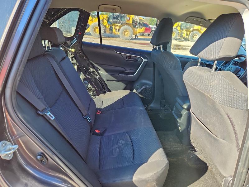Photo 11 from auction – 2019 TOYOTA RAV4 LE with VIN JTMK1RFVXKD035671