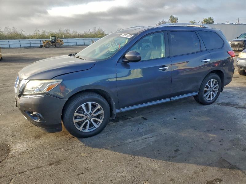 NISSAN PATHFINDER 2013 with VIN 5N1AR2MNXDC652037 - Photo from auction