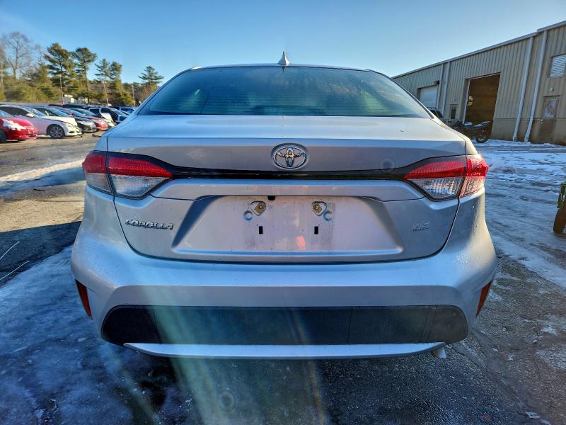 Photo 6 from auction – 2022 TOYOTA COROLLA LE with VIN JTDEPMAE2NJ223399