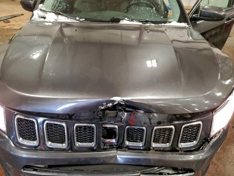 Photo 12 from auction – 2019 JEEP COMPASS LA with VIN 3C4NJDBB6KT647016