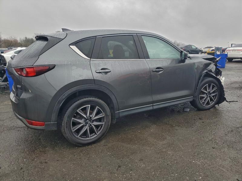 Photo 3 from auction – 2018 MAZDA CX-5 TOURI with VIN JM3KFBCM2J0359764