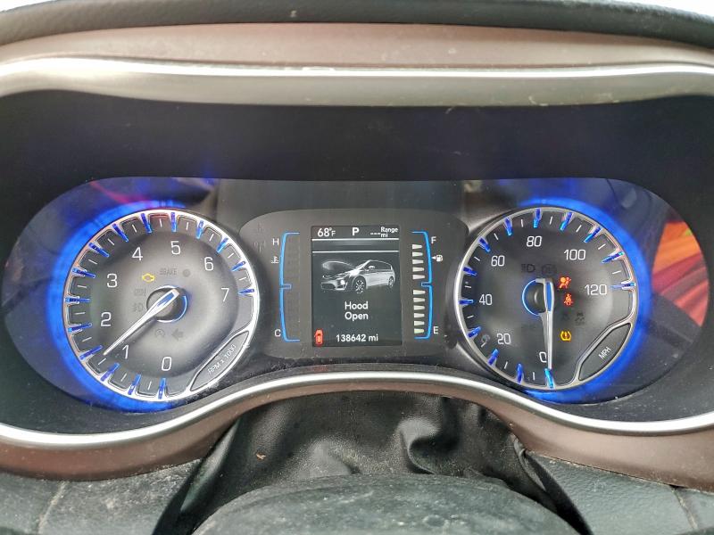 Photo 9 from auction – 2017 CHRYSLER PACIFICA T with VIN 2C4RC1BG9HR532329