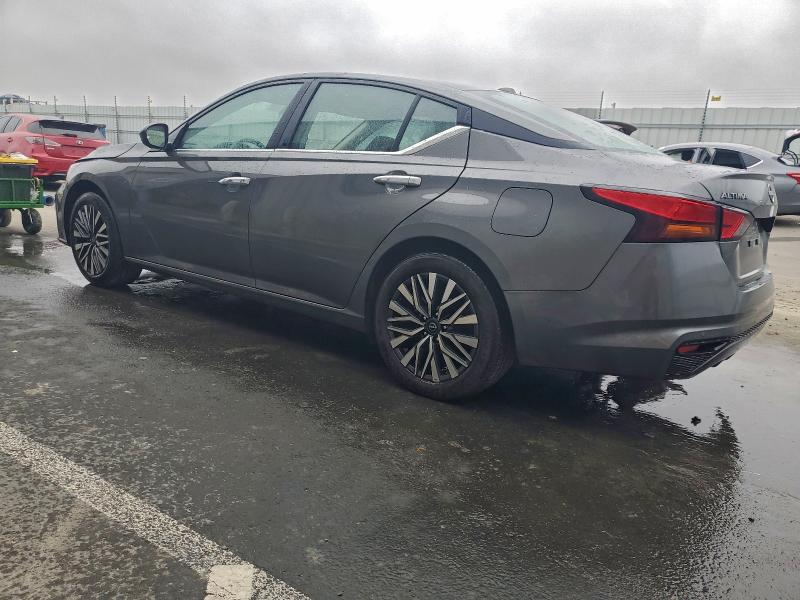 Photo 2 from auction – 2025 NISSAN ALTIMA SV with VIN 1N4BL4DV6SN403814