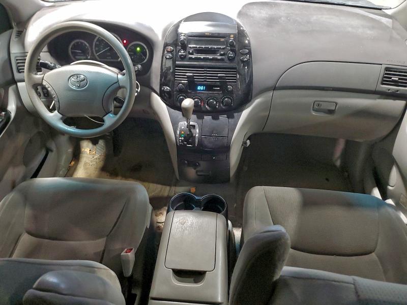 Photo 8 from auction – 2004 TOYOTA SIENNA CE with VIN 5TDZA23C44S039280