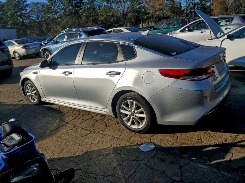Photo 2 from auction – 2017 KIA OPTIMA LX with VIN 5XXGT4L33HG149273